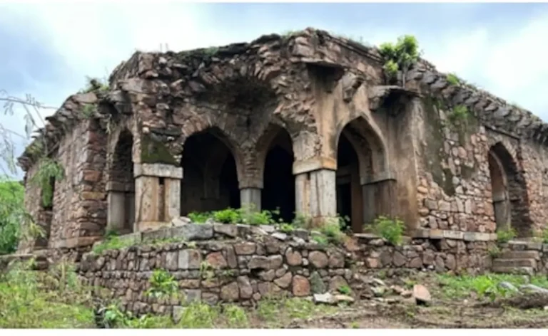 qqg6l65g_malcha-mahal_625x300_27_October_25